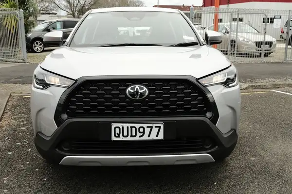 2024 Toyota Corolla Cross GX Hybrid Carousel 1