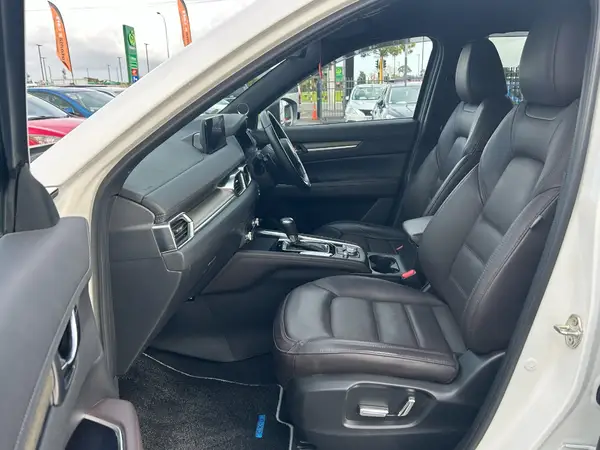 2022 Mazda CX-5 XD BLACK TONE EDTION Carousel 7