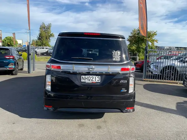2010 Nissan Elgrand Carousel 5