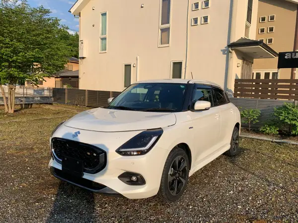 2024 Suzuki Swift HYBRID MZ Carousel 2