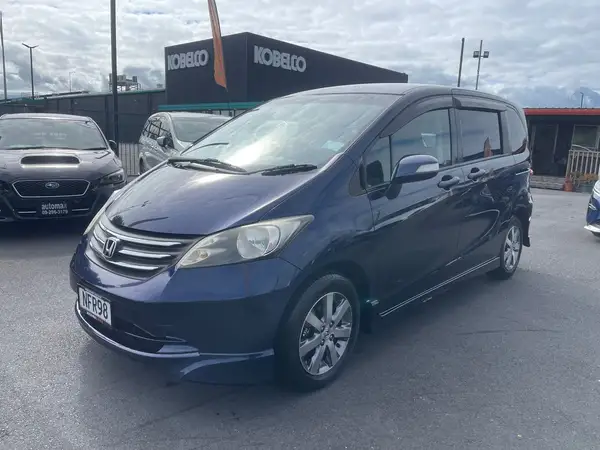 2009 Honda Freed Carousel 2