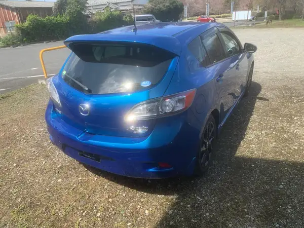 2013 Mazda Axela Carousel 4