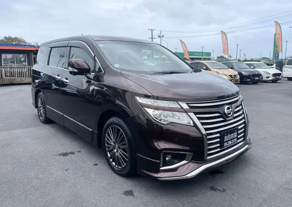2017 Nissan Elgrand Carousel 9