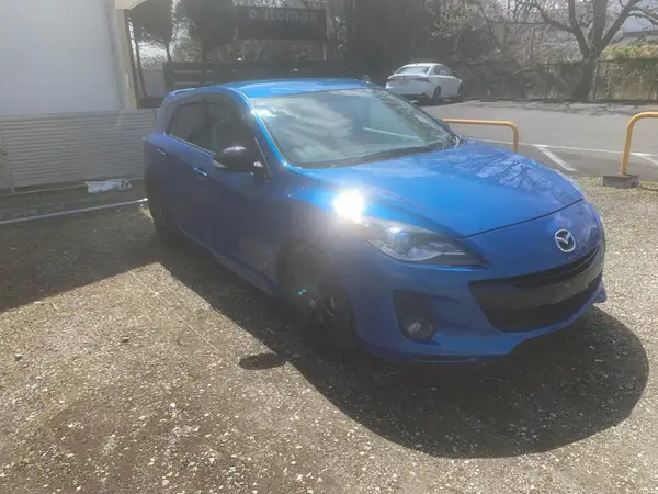 2013 Mazda Axela Carousel 10