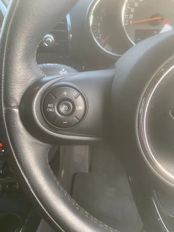 2016 BMW Mini Cooper Carousel 1