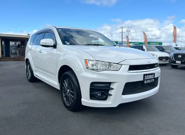 2012 Mitsubishi Outlander 7 SETAR ROADEST 20G