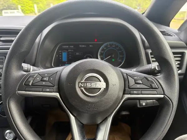 2022 Nissan Leaf Carousel 1