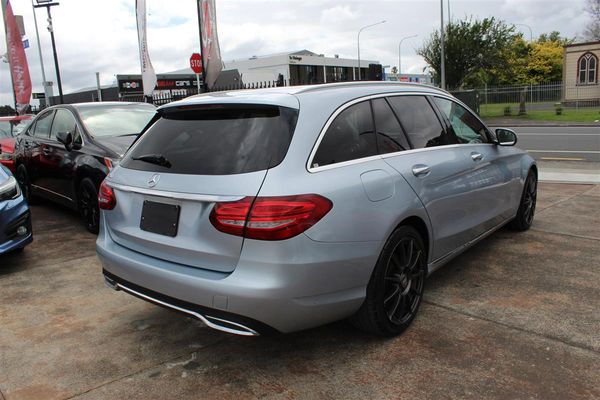 2015 Mercedes-Benz C 200 Wagon*1/2 leather seats Carousel 5