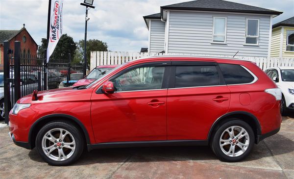 2014 Mitsubishi Outlander 24G 7 Seater Carousel 7