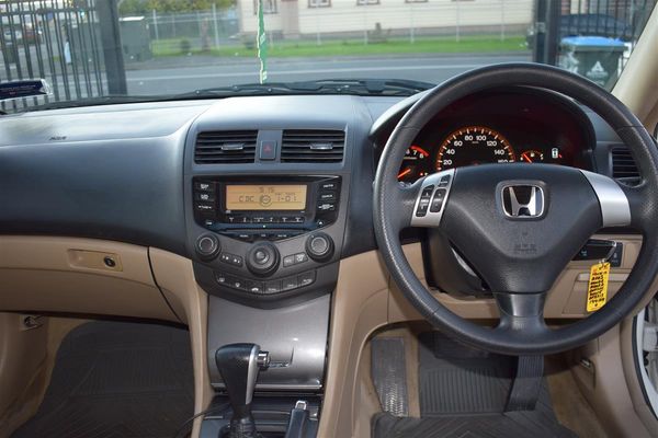 2003 Honda Accord 2.4L Wagon*Reverse Camera Carousel 14