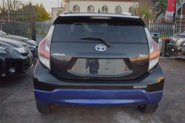 2015 Toyota Aqua X Urban*Body-Kit Carousel 6
