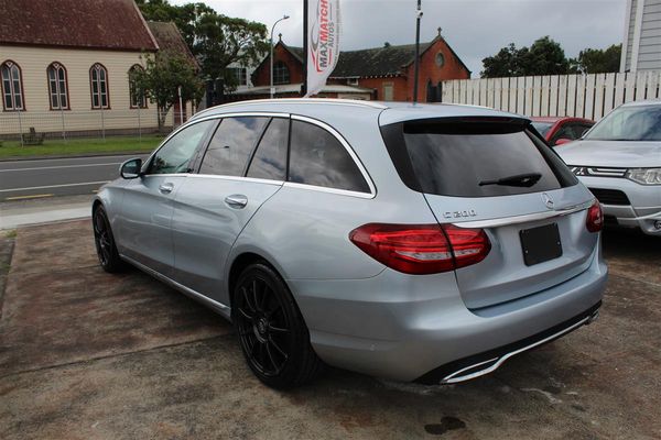 2015 Mercedes-Benz C 200 Wagon*1/2 leather seats Carousel 7