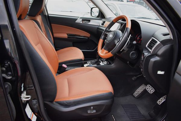 2015 Subaru Exiga CROSSOVER 7 Carousel 15