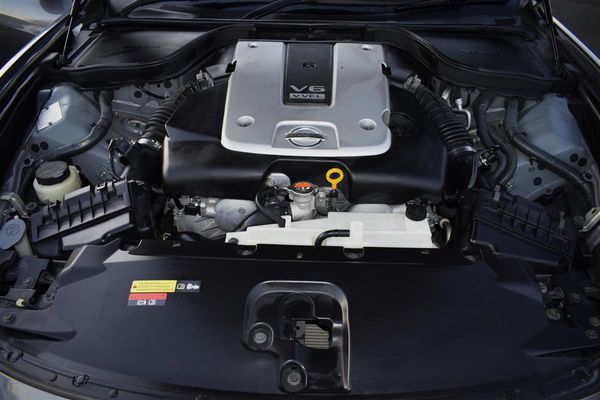 2013 Nissan Skyline 370GT Coupe Sports Carousel 18