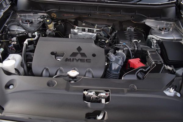 2017 Mitsubishi RVR Active Gear Top Model Carousel 18