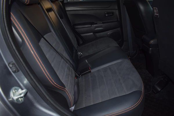 2017 Mitsubishi RVR Active Gear Top Model Carousel 16