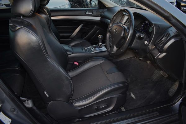 2013 Nissan Skyline 370GT Coupe Sports Carousel 9