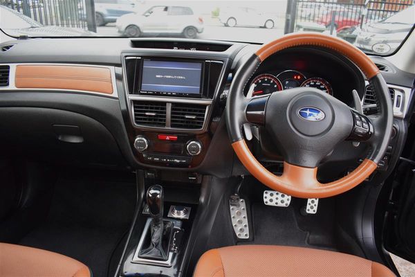 2015 Subaru Exiga CROSSOVER 7 Carousel 12