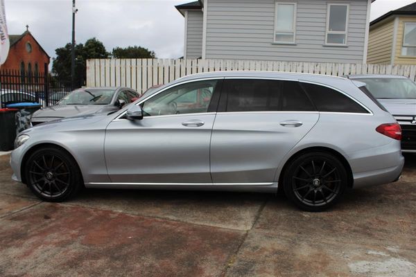 2015 Mercedes-Benz C 200 Wagon*1/2 leather seats Carousel 8