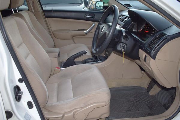 2003 Honda Accord 2.4L Wagon*Reverse Camera Carousel 12