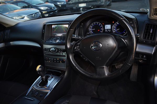 2013 Nissan Skyline 370GT Coupe Sports Carousel 10
