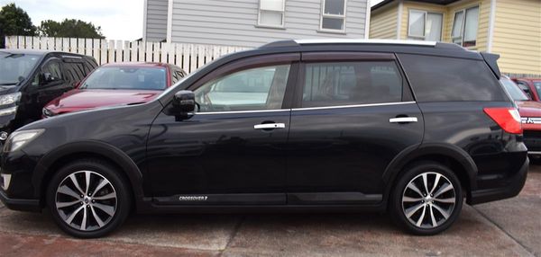 2015 Subaru Exiga CROSSOVER 7 Carousel 8