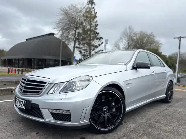 2010 Mercedes-Benz E63 6.2L V8 AMG Carousel 7