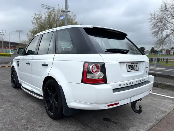 2011 Land Rover Range Rover Sport TDV6 3.0L NZ NEW Carousel 9