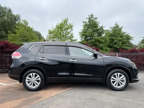 2015 Nissan X-Trail 20X 4WD 7 Seater Carousel 1