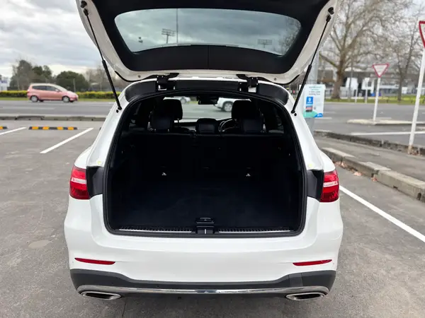 2016 Mercedes-Benz GLC250 4Matic NZ NEW Carousel 6