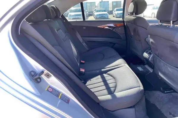 2008 Mercedes-Benz E300 Carousel 5