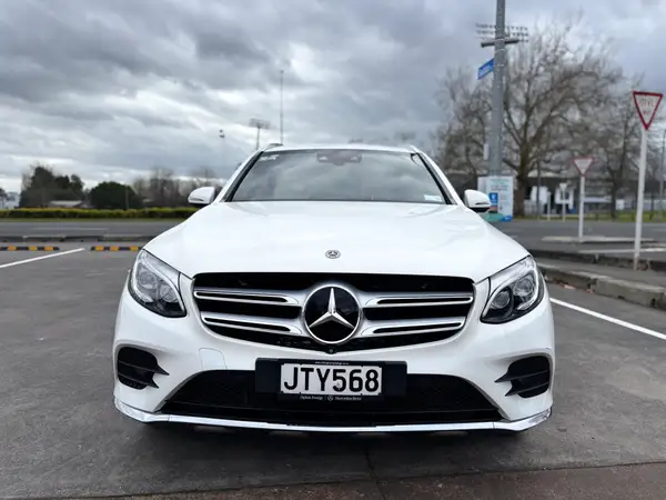 2016 Mercedes-Benz GLC250 4Matic NZ NEW Carousel 3