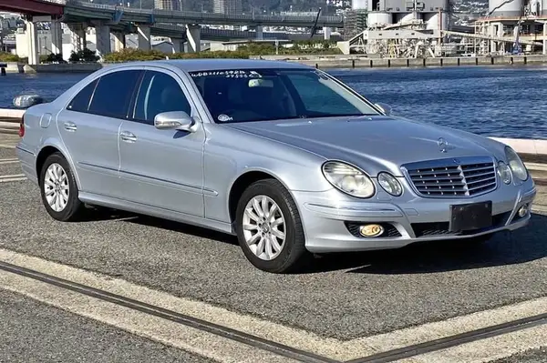 2008 Mercedes-Benz E300