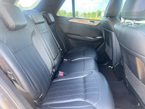 2018 Mercedes-Benz GLE 250 D Carousel 3