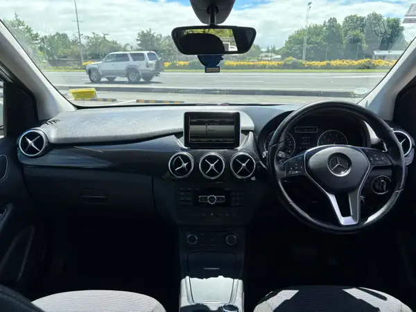 2012 Mercedes-Benz B180 Carousel 9