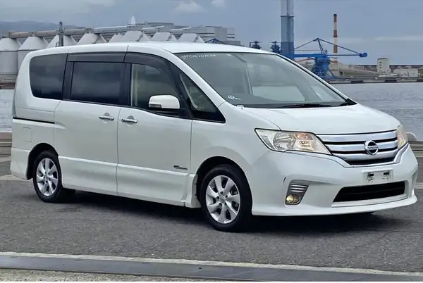 2012 Nissan Serena