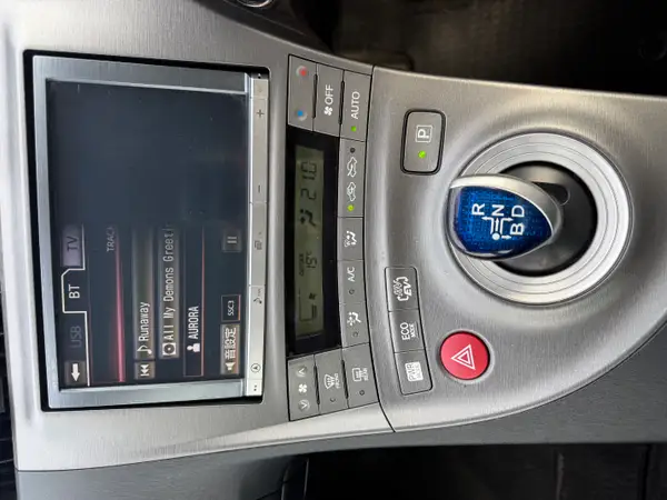 2012 Prius phv Carousel 5