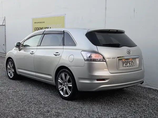 2008 Toyota Mark-X Zio Carousel 2