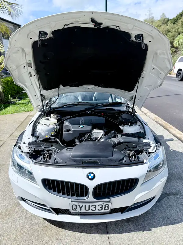 BMW Z4 2013 20i S Drive Carousel 8