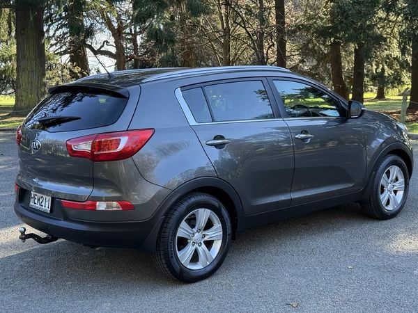 2013 Kia Sportage URBAN EX Carousel 11
