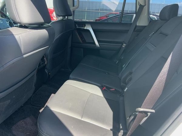 2015 Toyota Land Cruiser Prado TZ-G 4WD Carousel 4