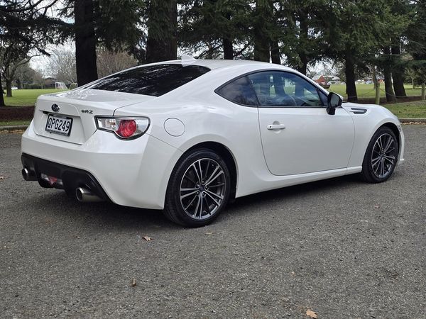 2015 Subaru Brz Carousel 10