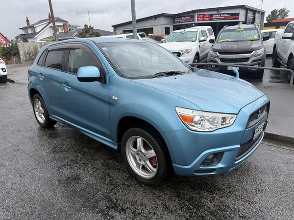 2010 Mitsubishi RVR