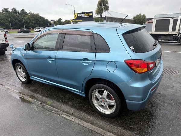 2010 Mitsubishi RVR Carousel 10