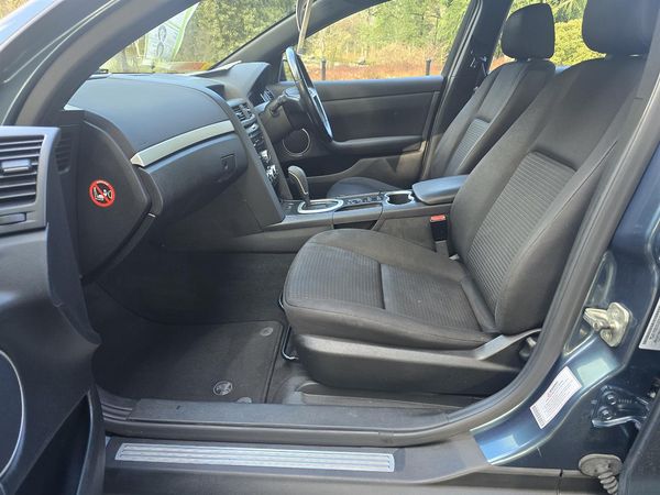 2010 Holden Commodore SV-6 Carousel 3