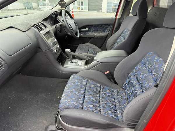 2004 Ford Falcon Carousel 3