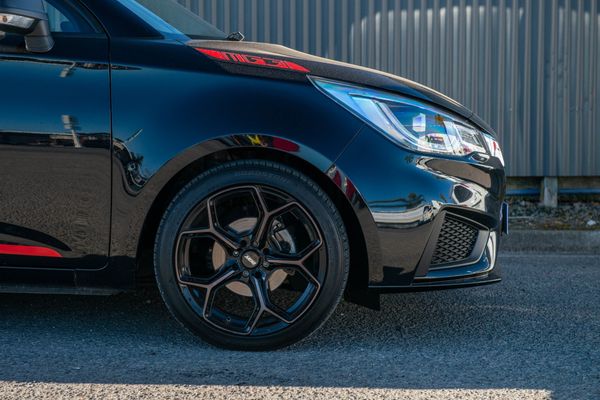 2022 MG 3 Core 1.5P/4At Carousel 4