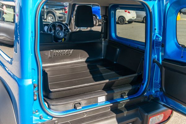 2026 Suzuki Jimny Sierra 1.5P/4Wd/4At Carousel 12