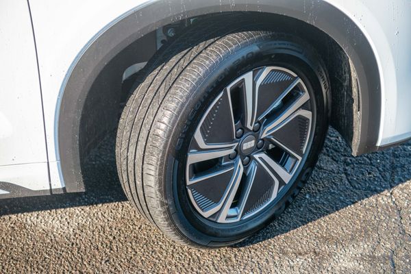 2025 Geely Starray EM-i Complete Phev/At Carousel 9