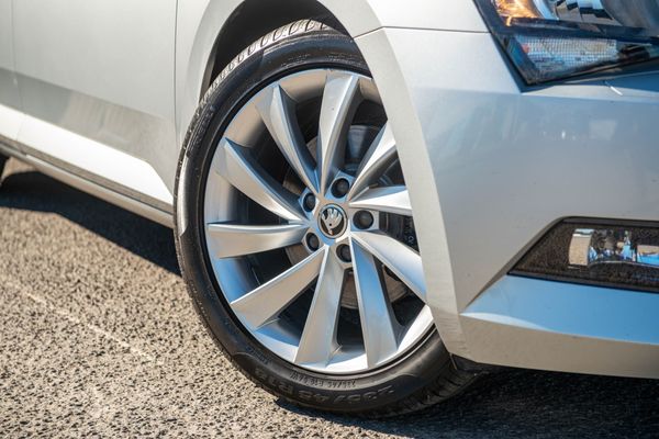 2017 Skoda Superb Wag Style 132KW TSI Carousel 4
